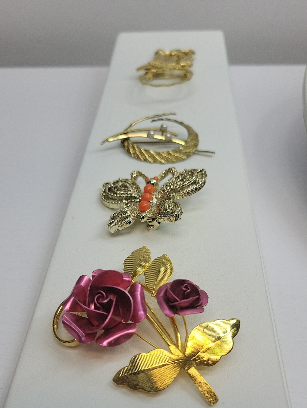 Vintage Brooch Bundle